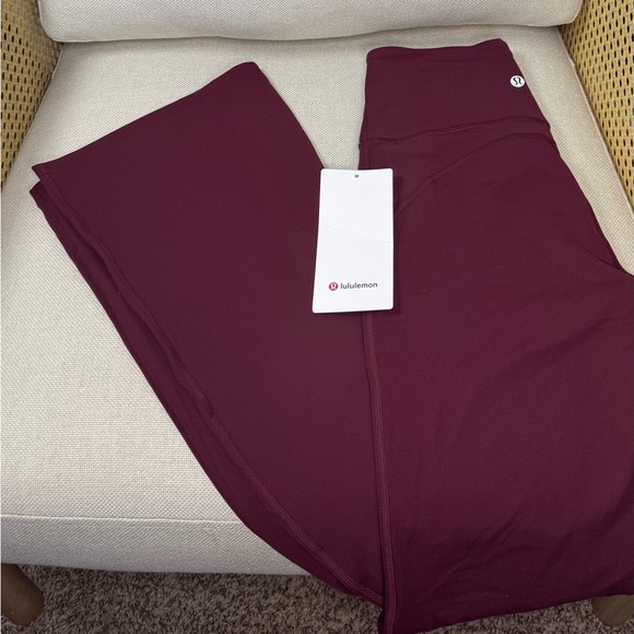 NWT Lululemon Groove Super High Rise Pant Nulu *Regular 32.5" - Picture 2 of 3